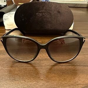 Tom Ford Elegant Black Sunglasses